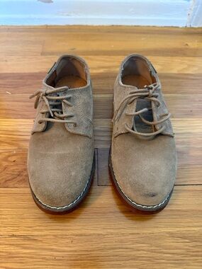 Boys Bass Suede Derby Shoes in Light Brown - Classic Casual Style